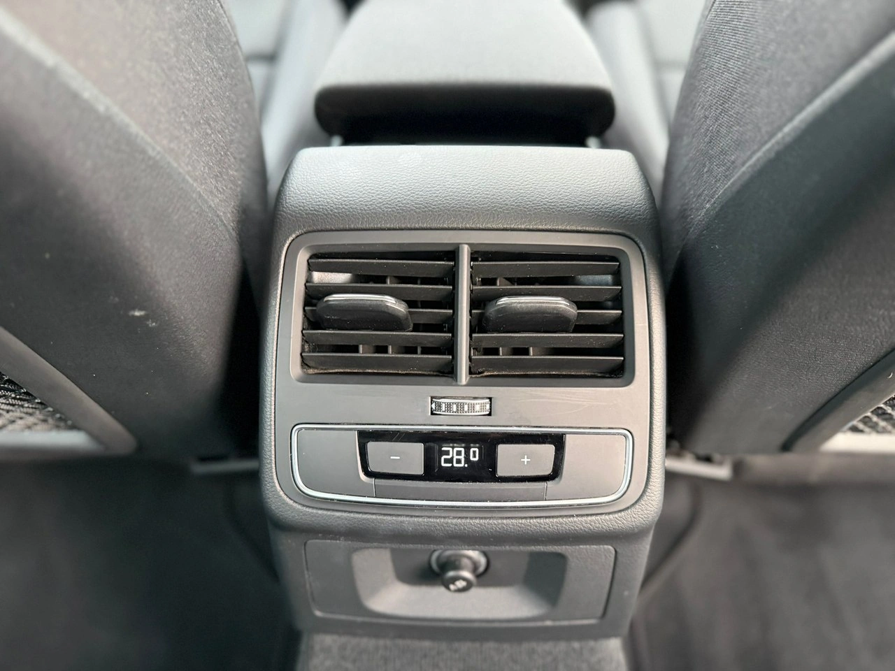 Audi A4 - Zdjęcie 24