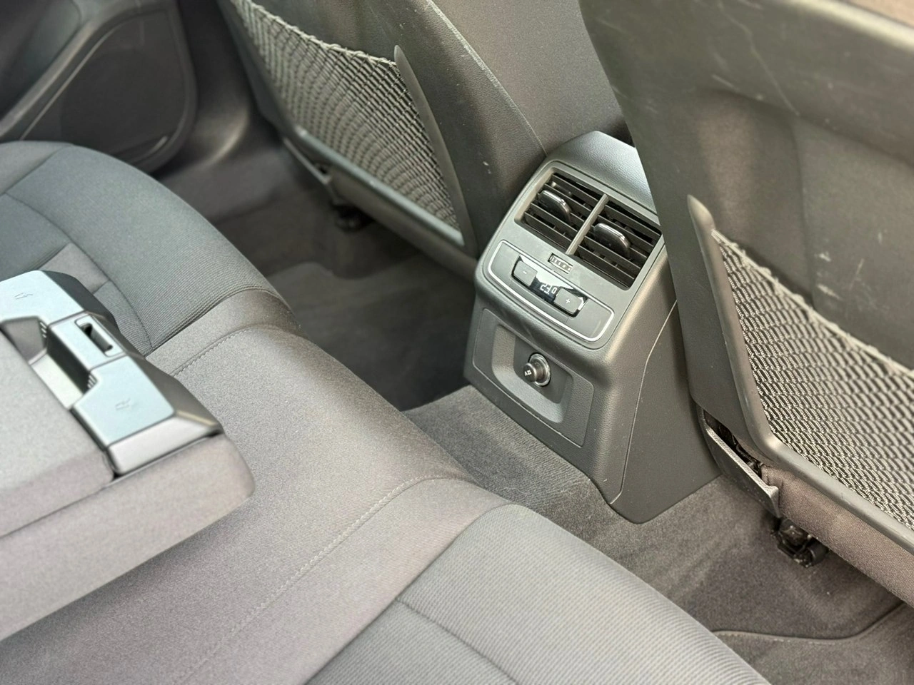 Audi A4 - Zdjęcie 34