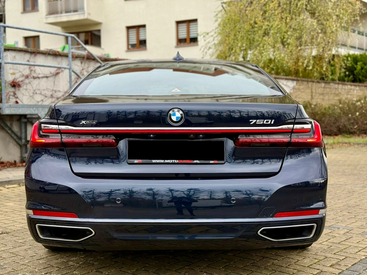 BMW 750 - Zdjęcie 12