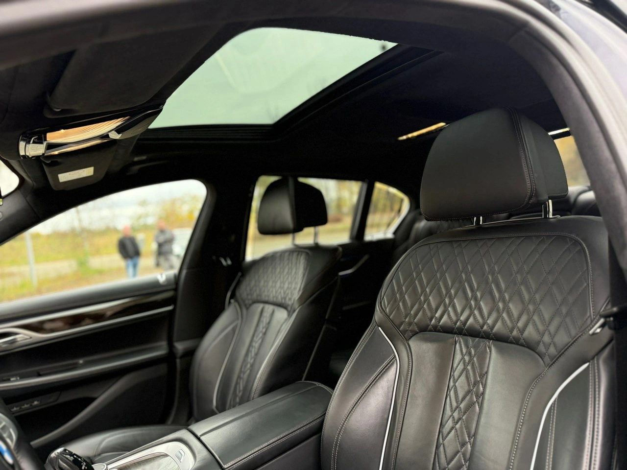 BMW 750 - Zdjęcie 23