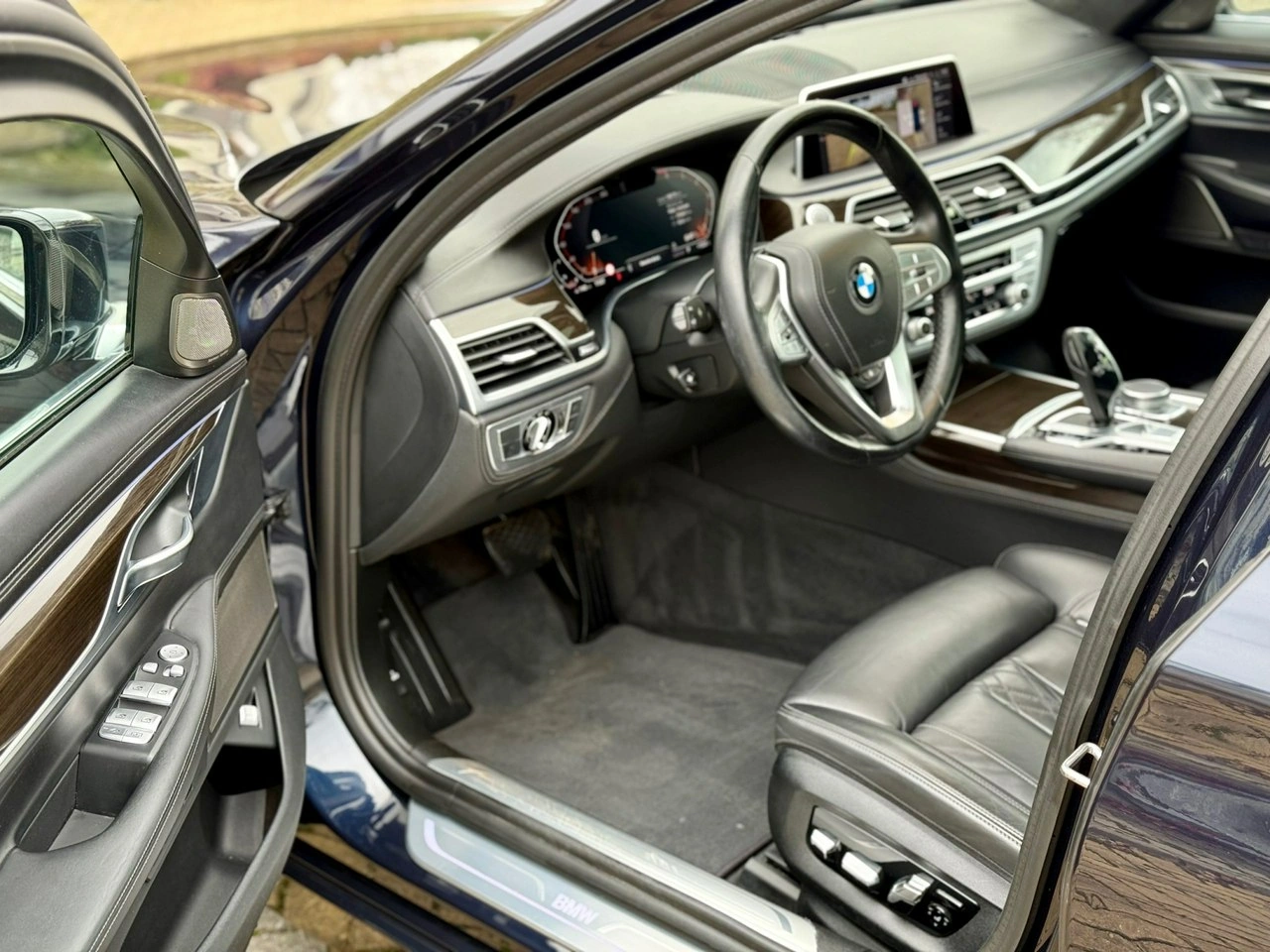 BMW 750 - Zdjęcie 4