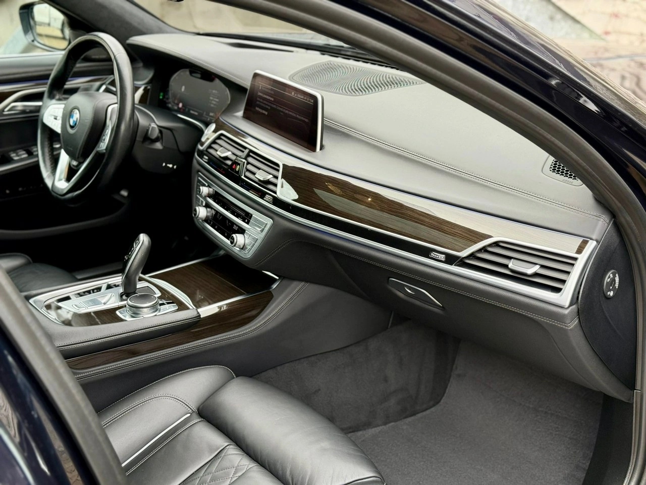 BMW 750 - Zdjęcie 6