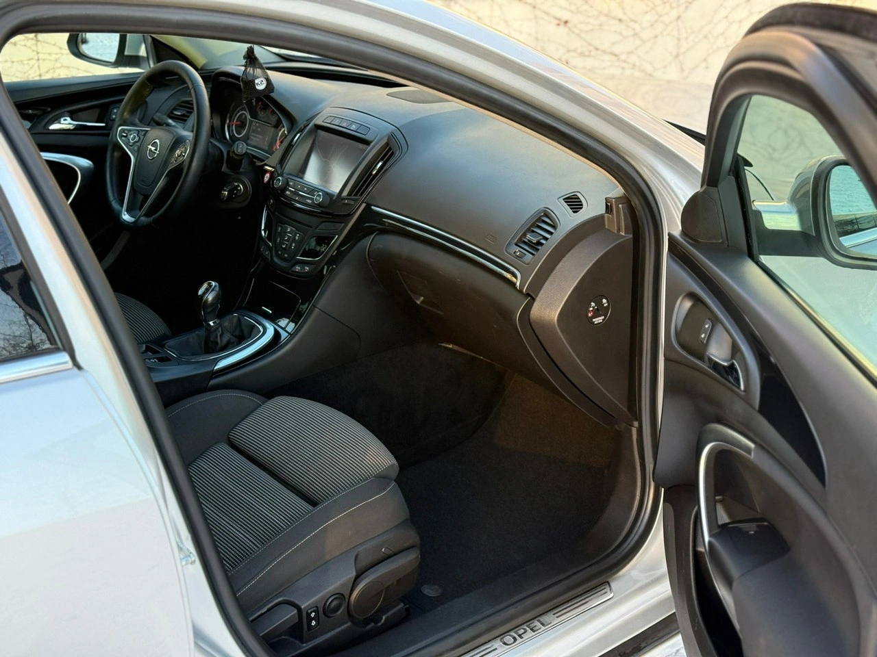 Opel Insignia - Zdjęcie 18