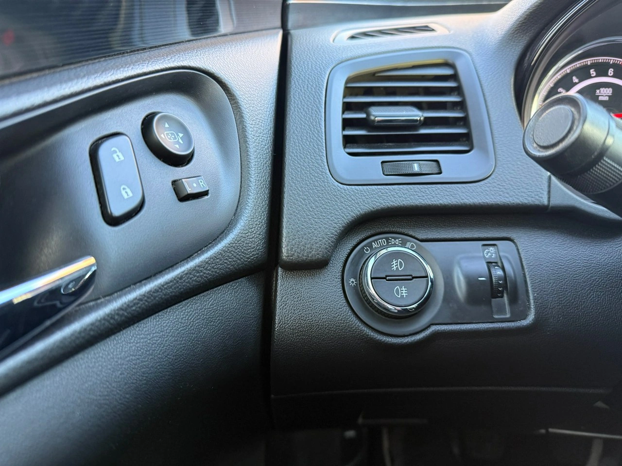 Opel Insignia - Zdjęcie 18