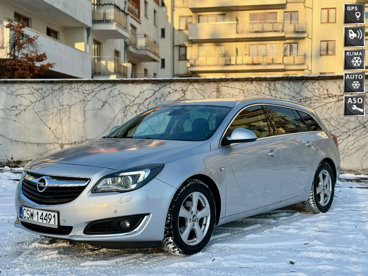 Opel Insignia - Główne zdjęcie