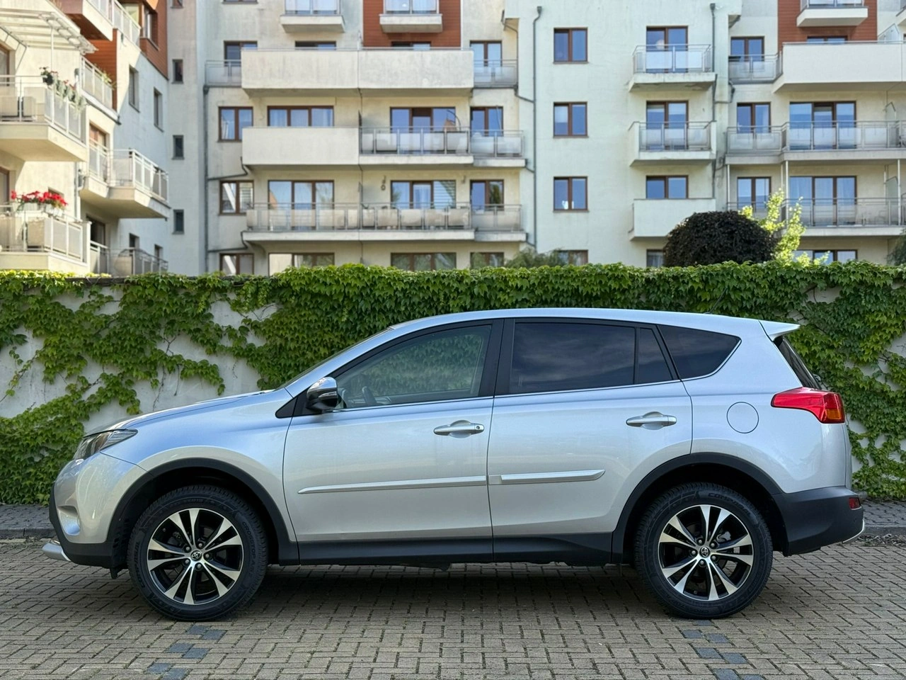 Toyota RAV-4 - Zdjęcie 1