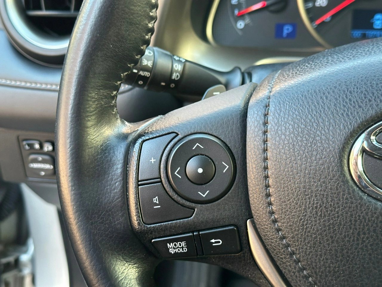 Toyota RAV-4 - Zdjęcie 22