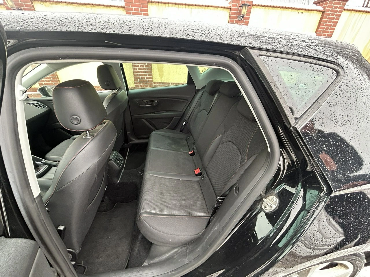 Seat Leon - Zdjęcie 10