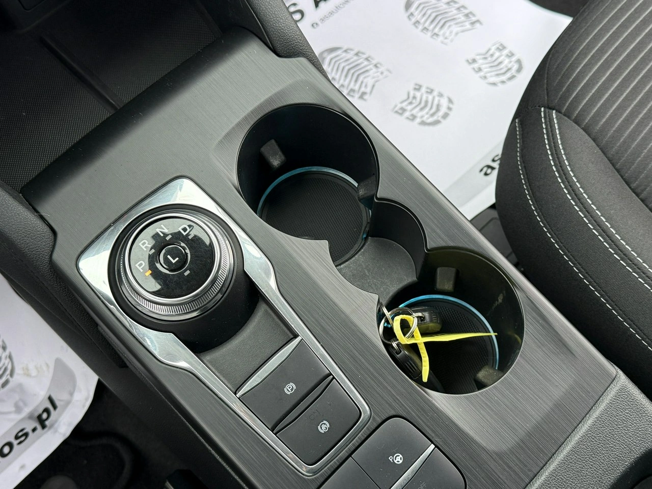 Ford Kuga - Zdjęcie 9