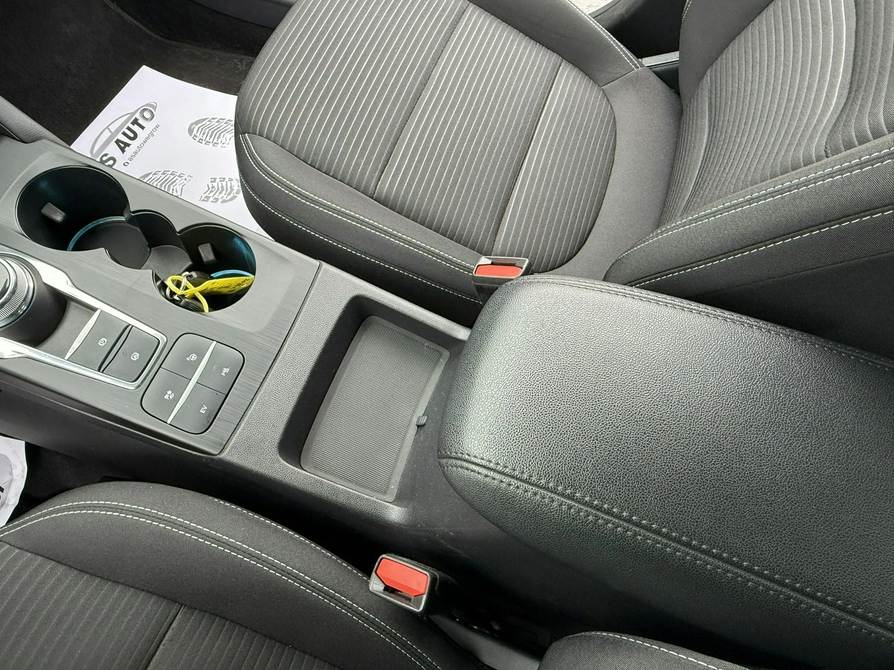 Ford Kuga - Zdjęcie 22