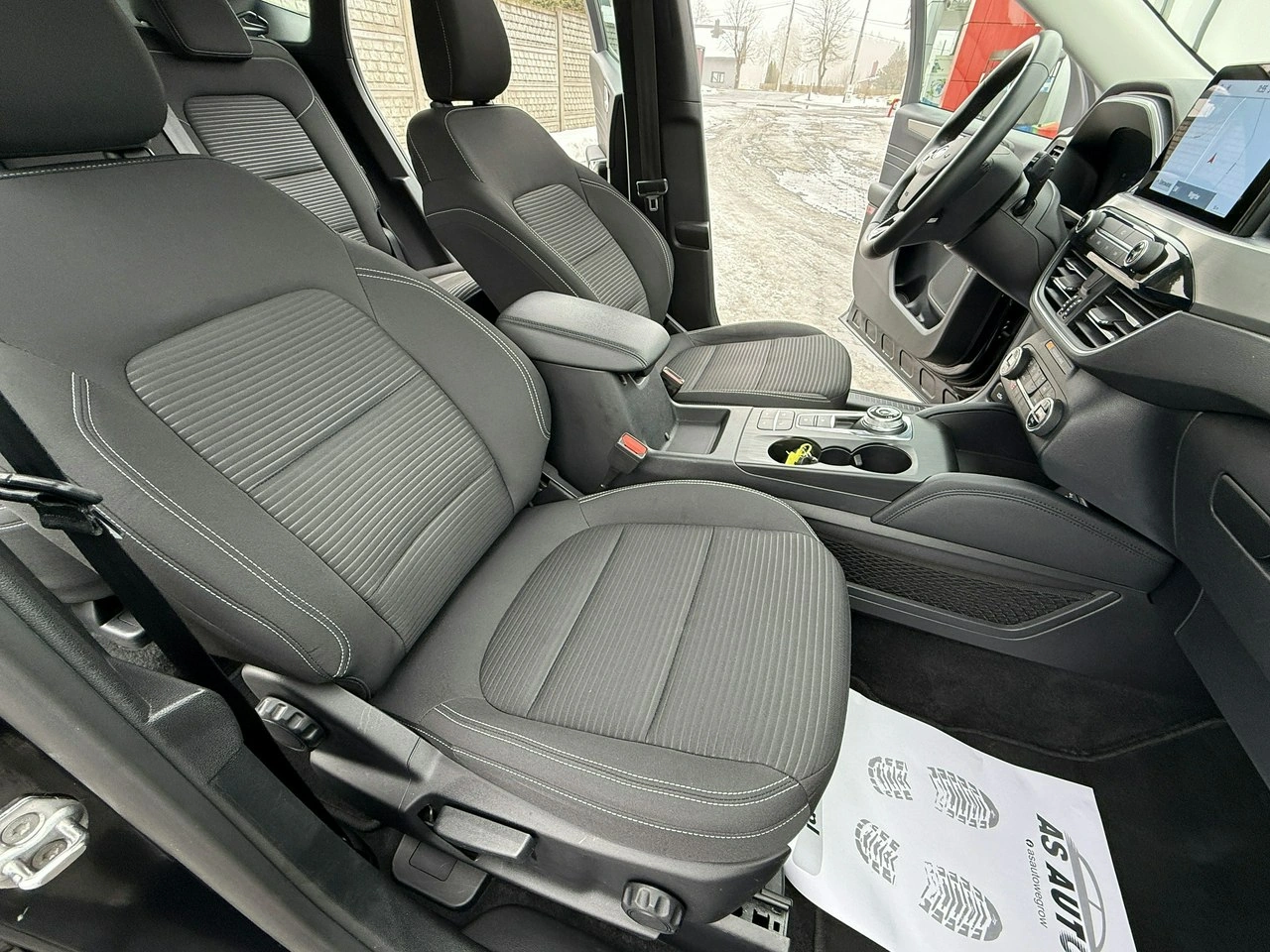 Ford Kuga - Zdjęcie 71