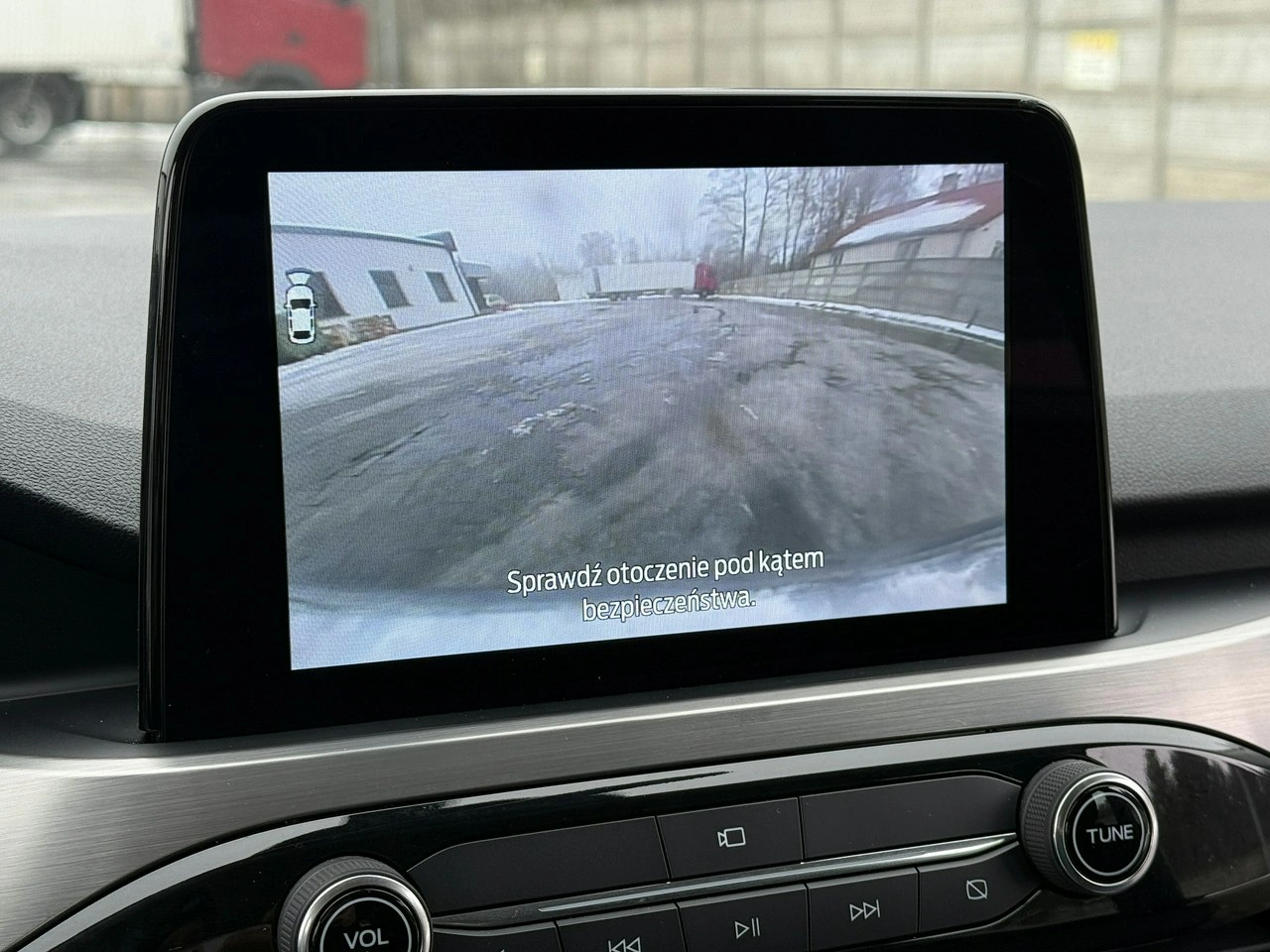 Ford Kuga - Zdjęcie 52