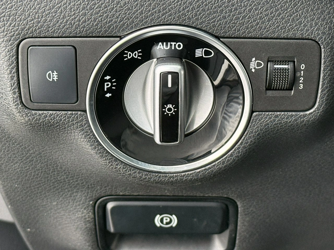 Mercedes A 180 - Zdjęcie 13