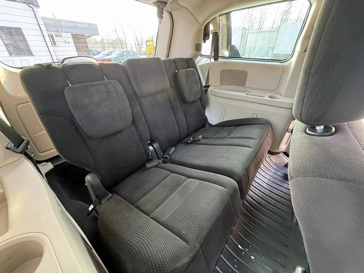 Dodge Grand Caravan - Zdjęcie 16