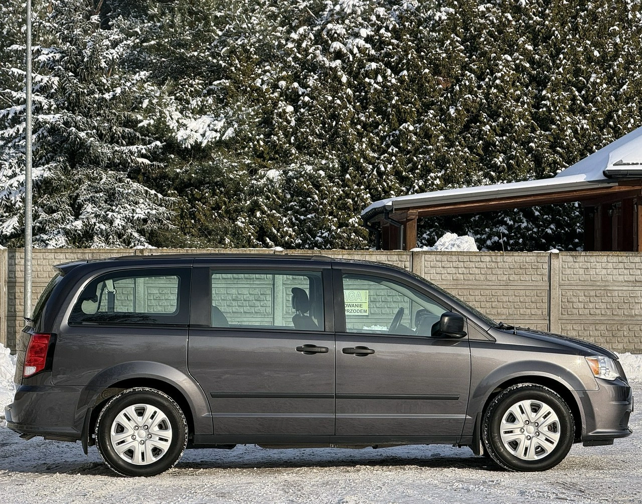 Dodge Grand Caravan - Zdjęcie 23