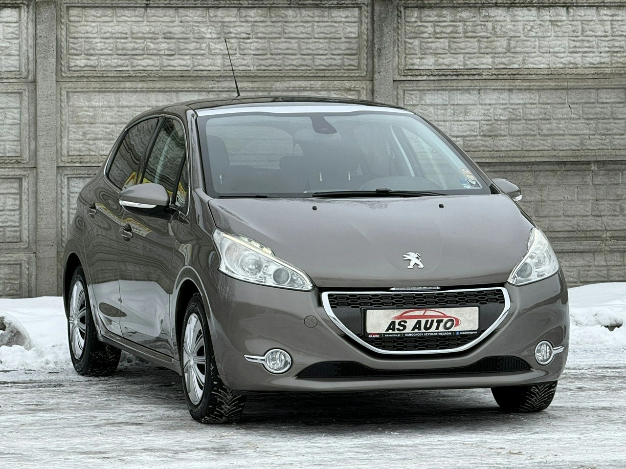 Peugeot 208 - Zdjęcie 1