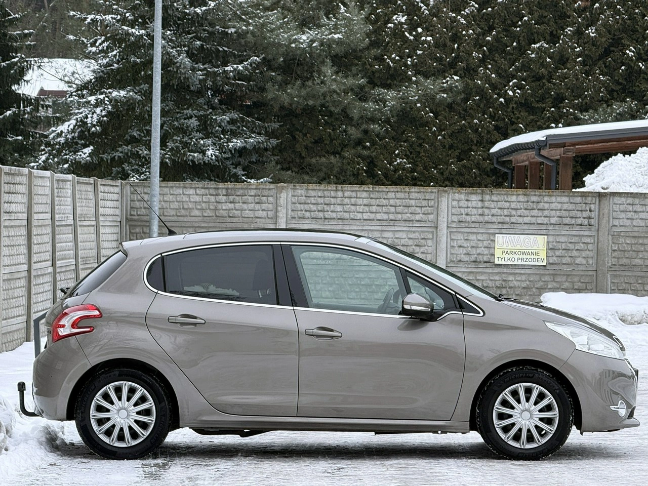 Peugeot 208 - Zdjęcie 37