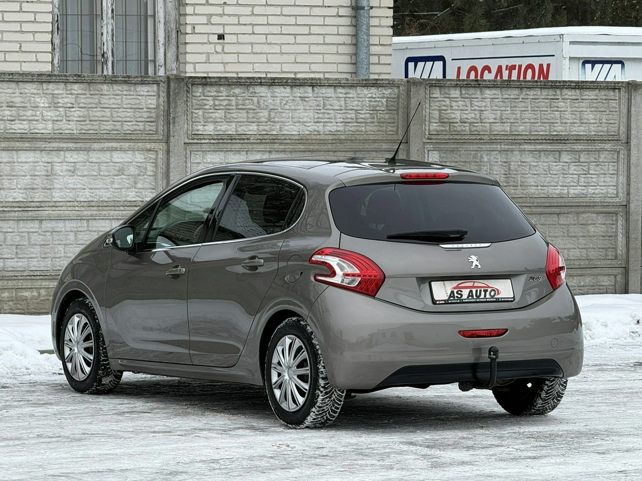 Peugeot 208 - Zdjęcie 42
