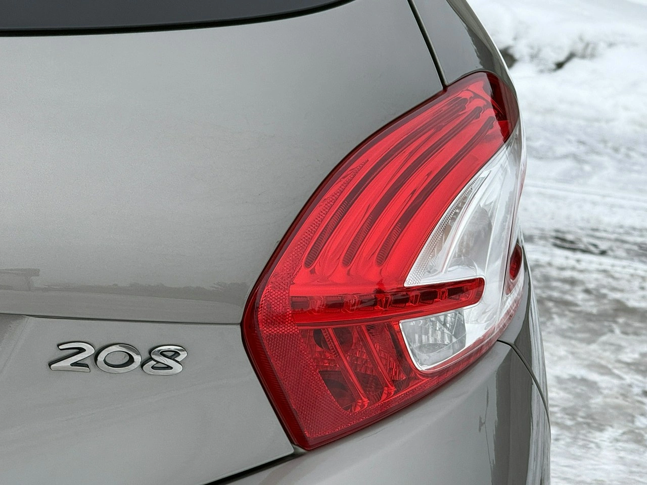 Peugeot 208 - Zdjęcie 50