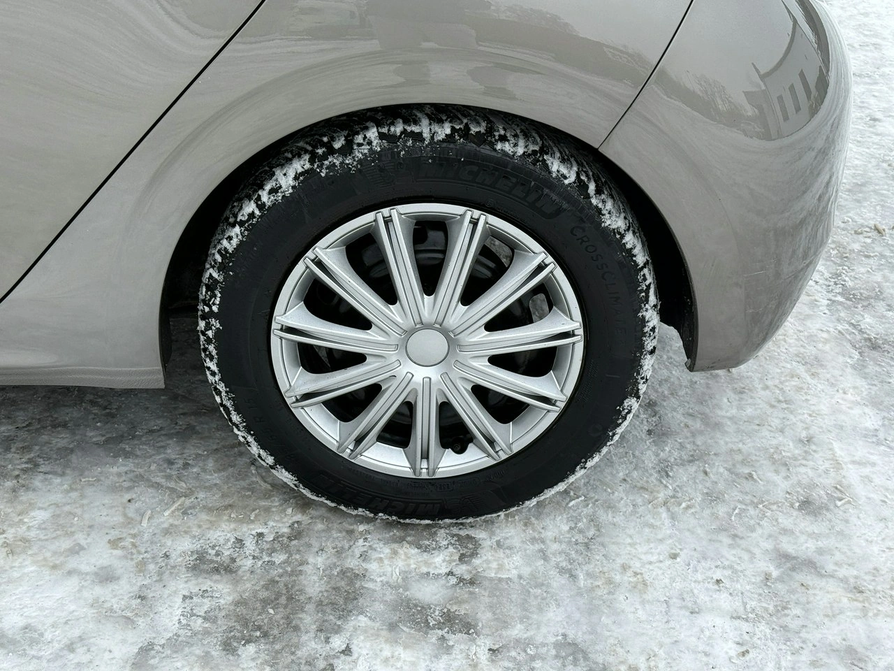 Peugeot 208 - Zdjęcie 52