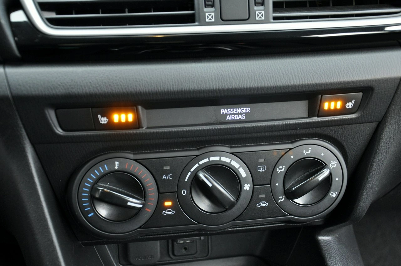 Mazda 3 - Zdjęcie 12