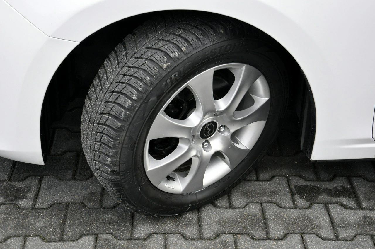 Mazda 3 - Zdjęcie 35