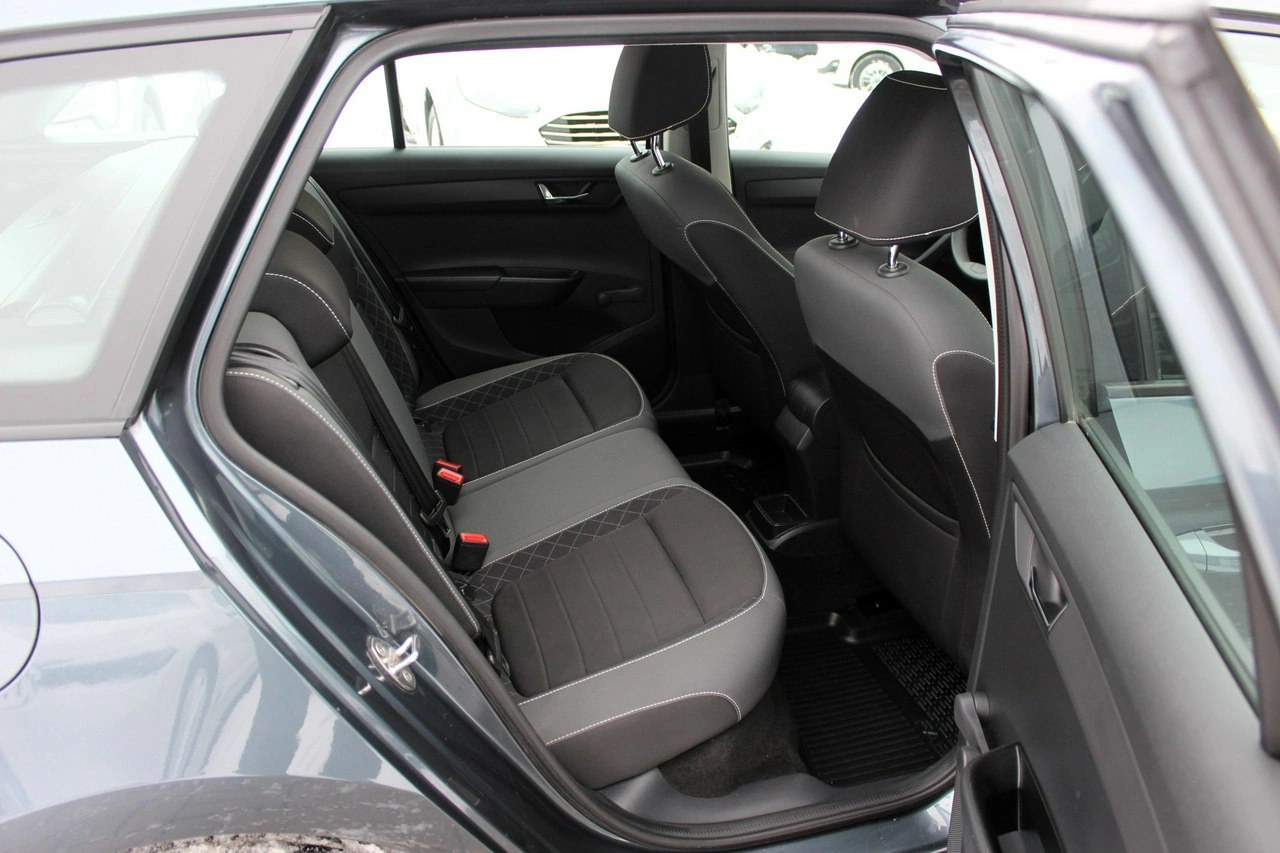 Skoda Fabia - Zdjęcie 9
