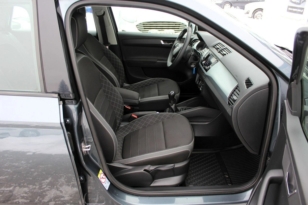 Skoda Fabia - Zdjęcie 8