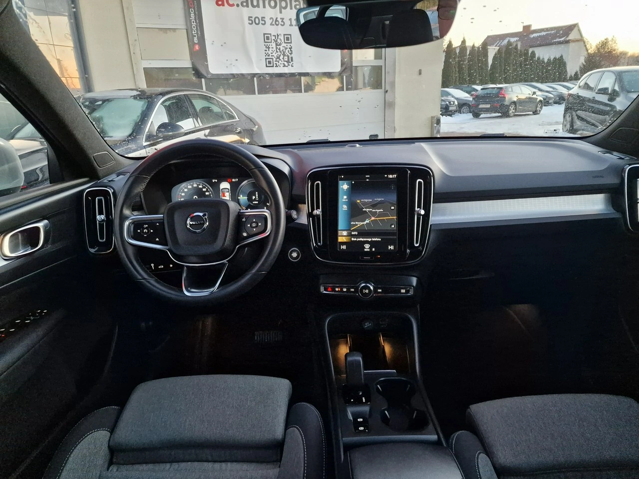 Volvo XC 40 - Zdjęcie 16