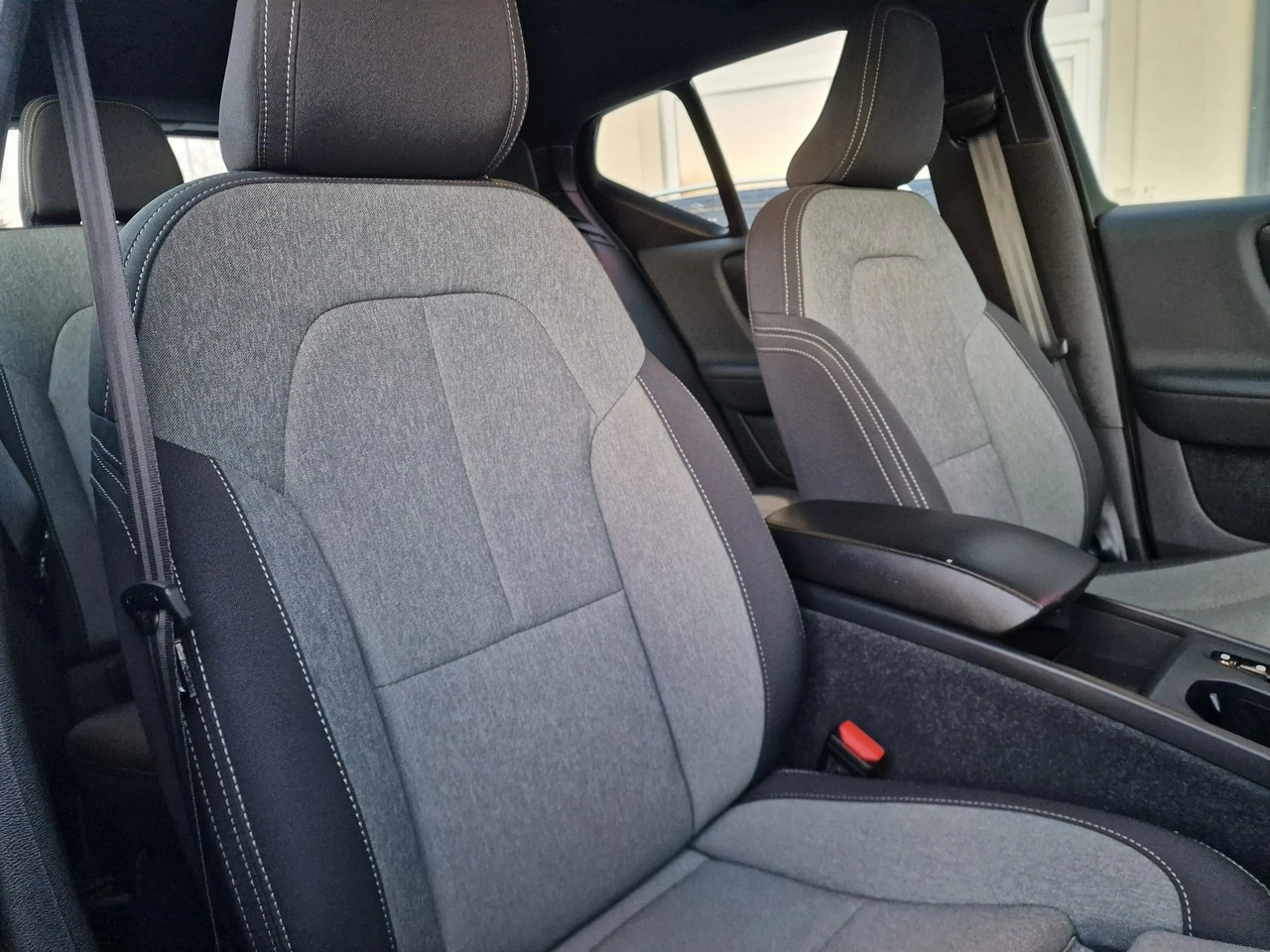 Volvo XC 40 - Zdjęcie 22