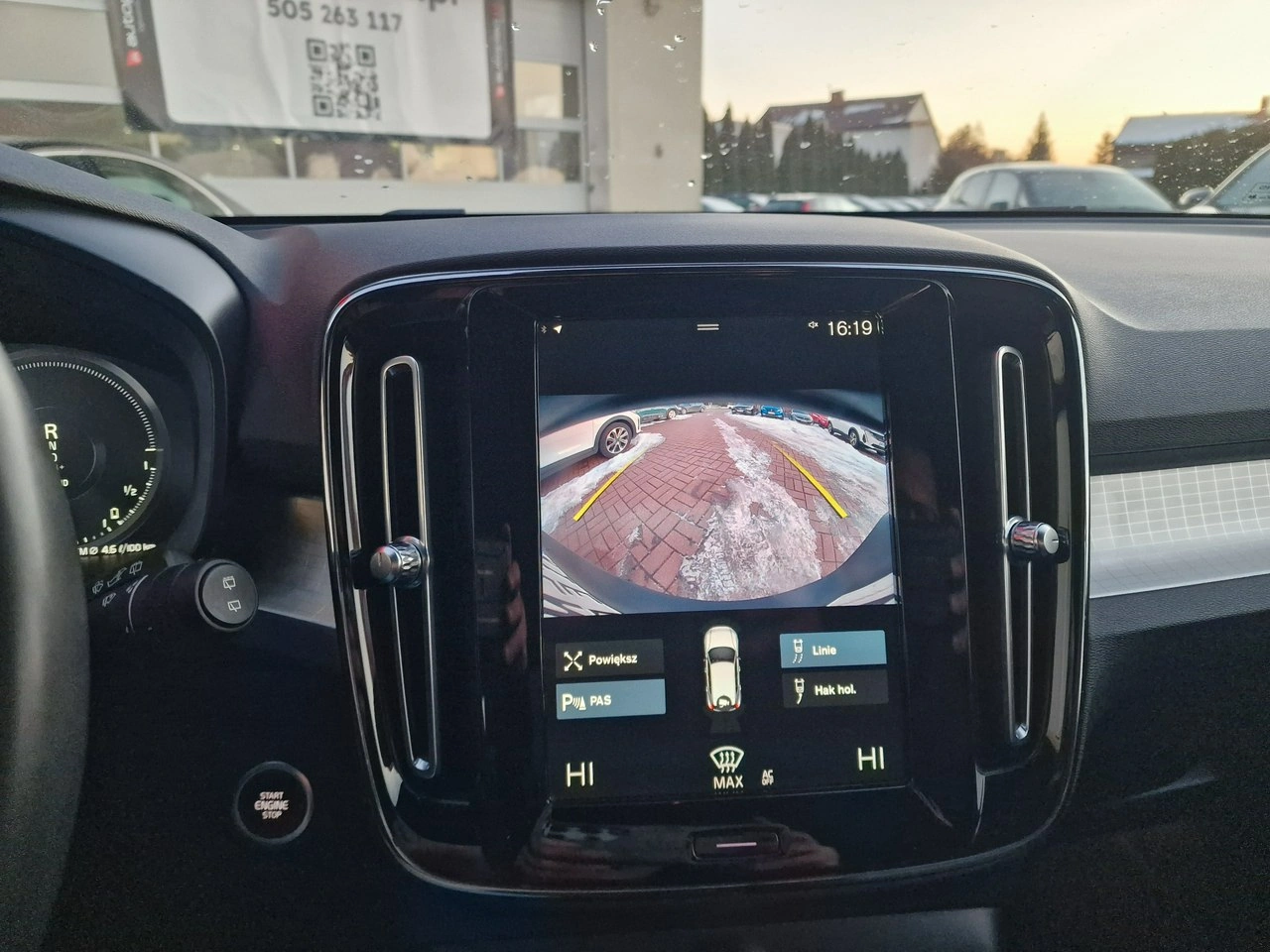 Volvo XC 40 - Zdjęcie 26