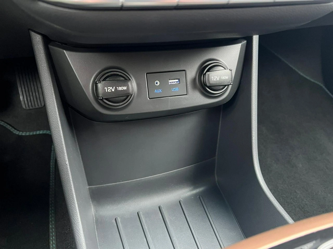 Hyundai IONIQ - Zdjęcie 15