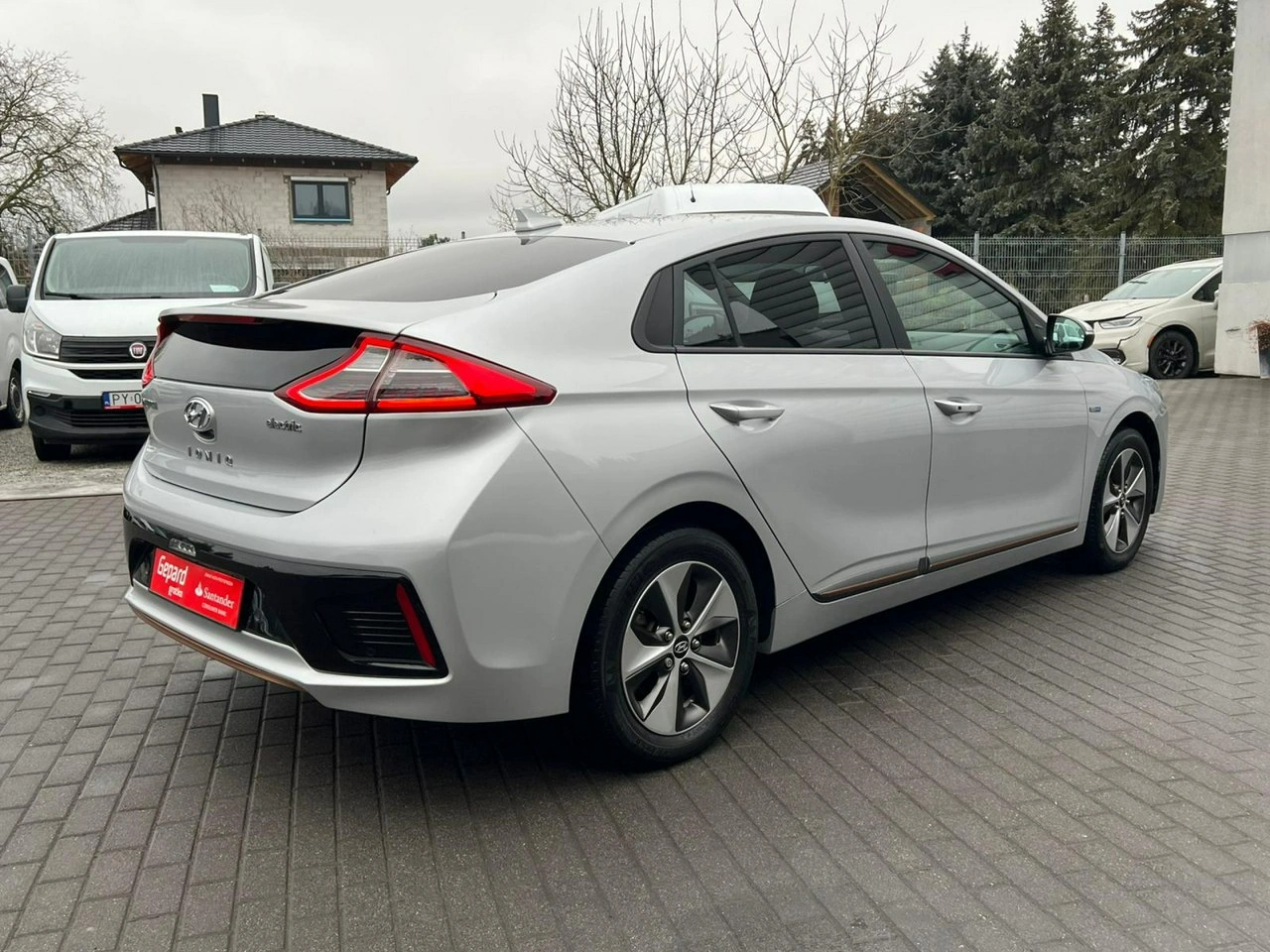 Hyundai IONIQ - Zdjęcie 5