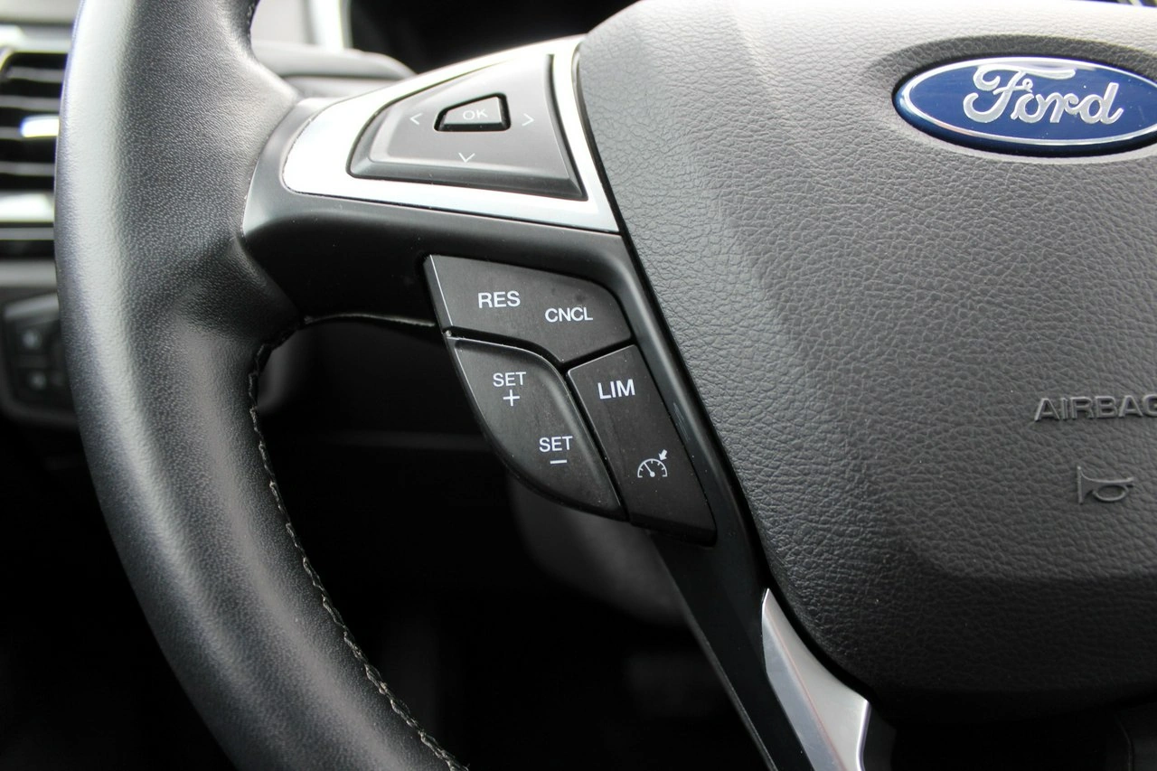 Ford Mondeo - Zdjęcie 21