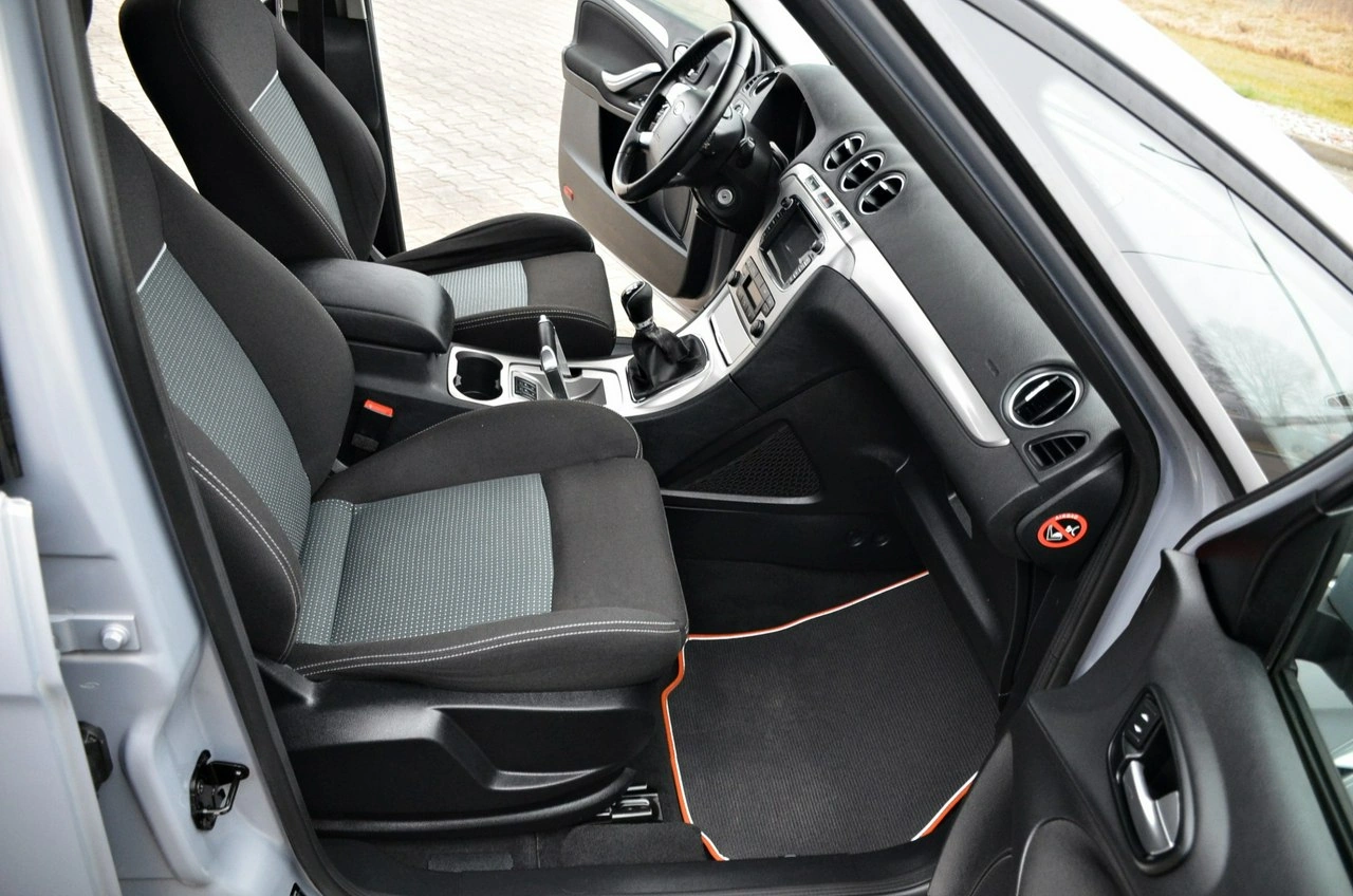 Ford S-Max - Zdjęcie 25