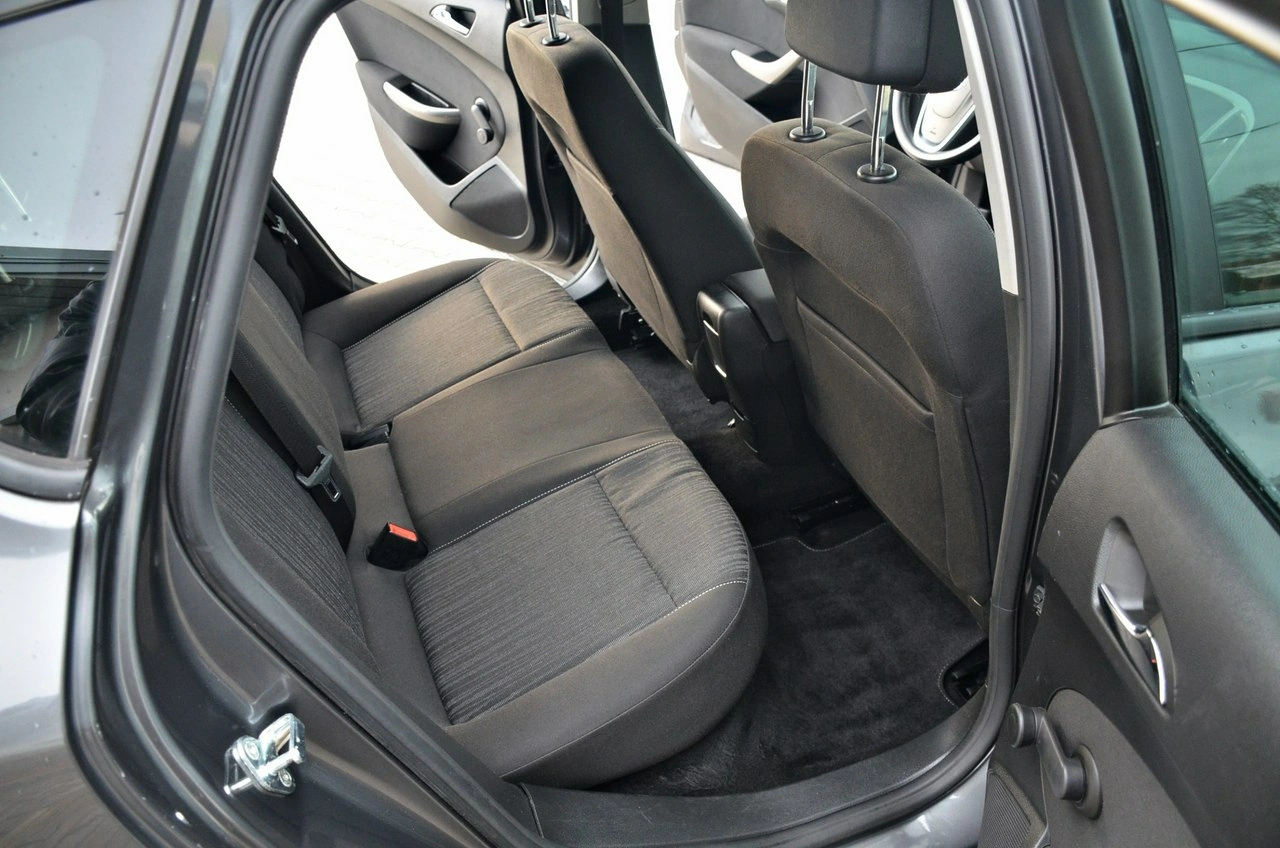 Opel Astra - Zdjęcie 15