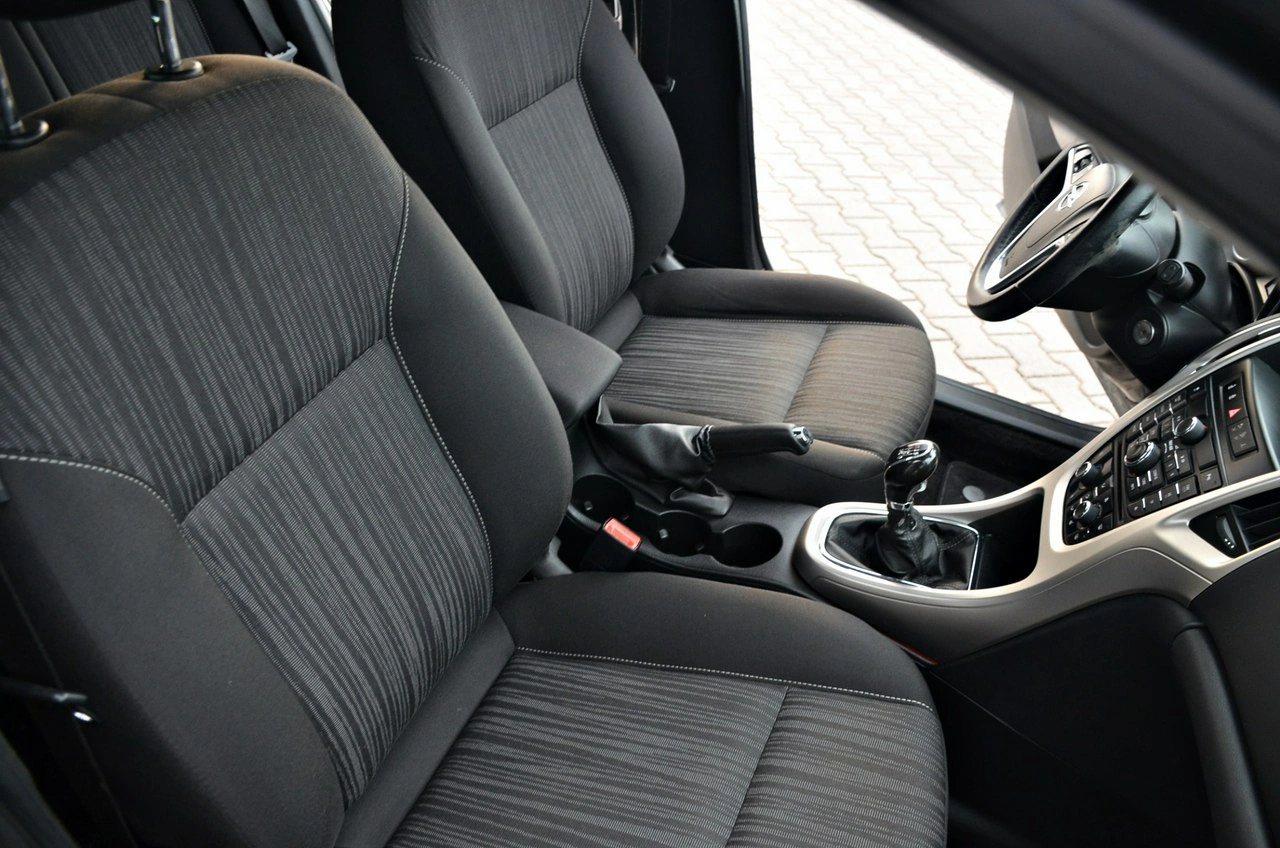 Opel Astra - Zdjęcie 20