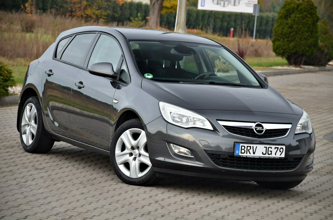 Opel Astra - Zdjęcie 2