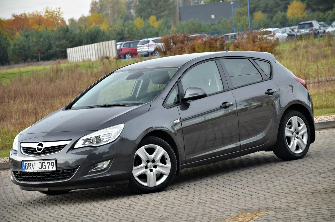 Opel Astra - Zdjęcie 6