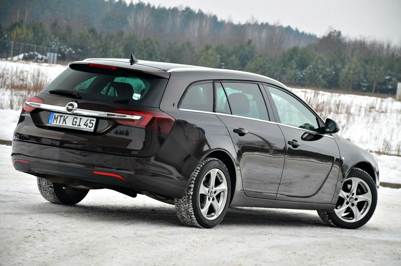 Opel Insignia - Zdjęcie 9