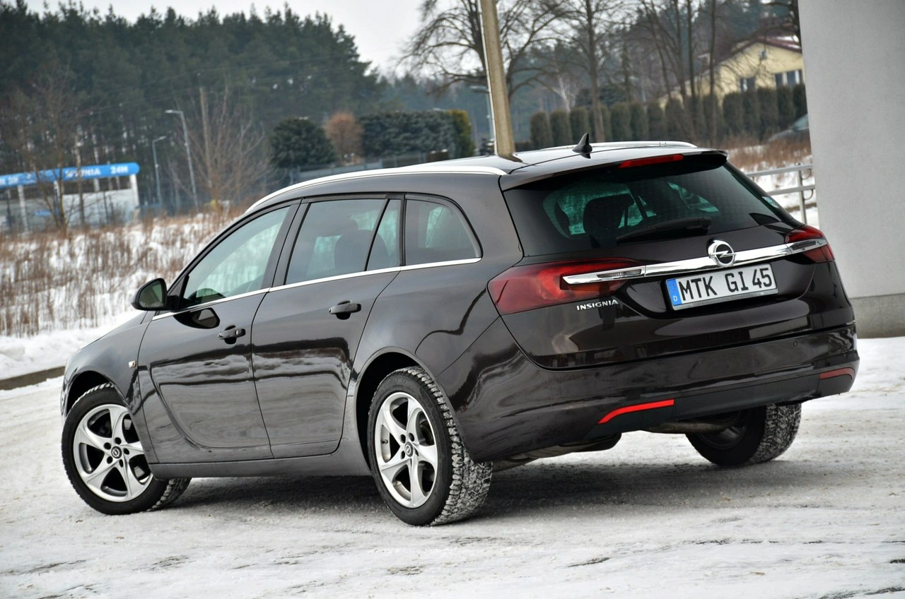 Opel Insignia - Zdjęcie 10