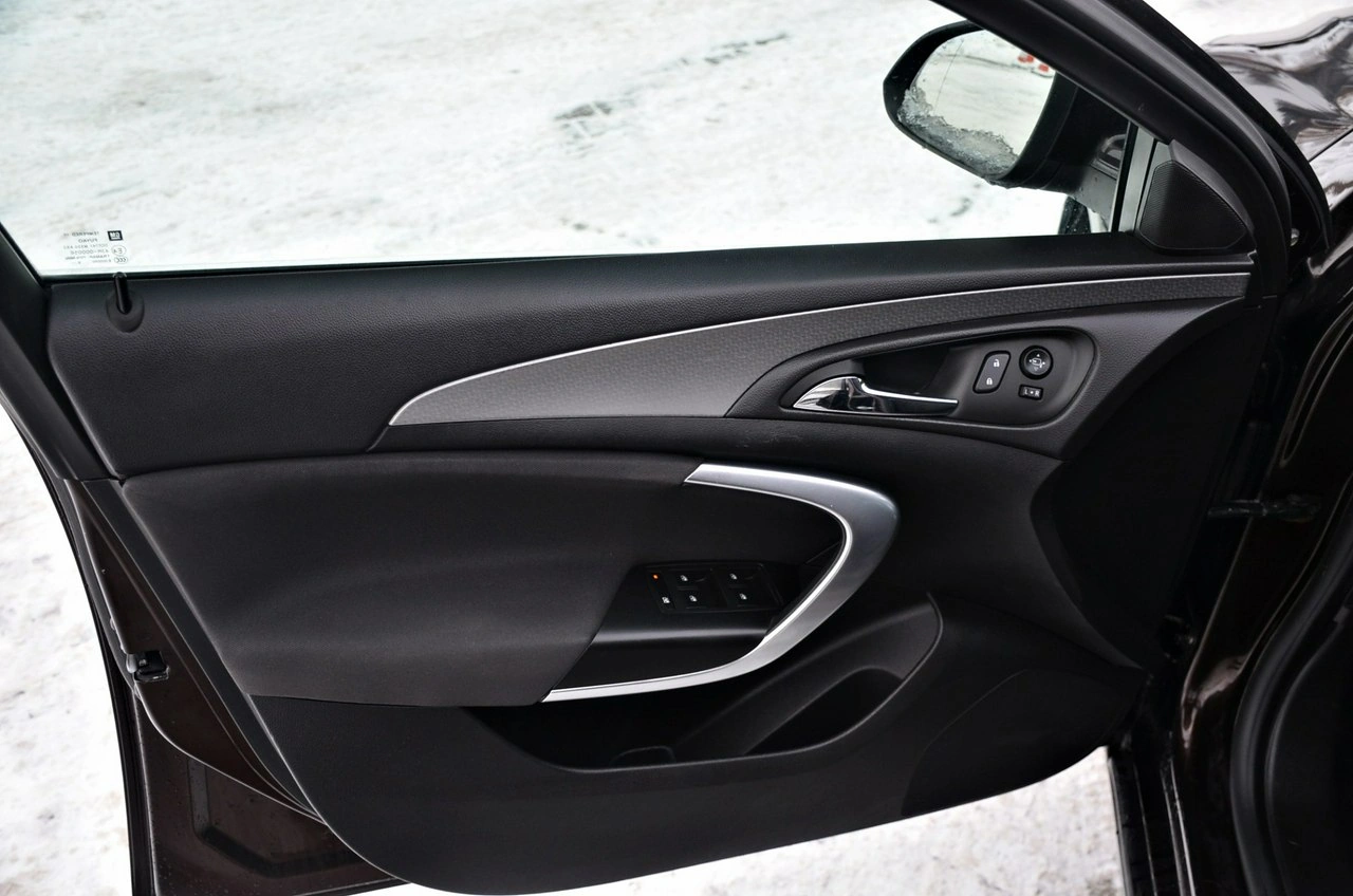 Opel Insignia - Zdjęcie 14