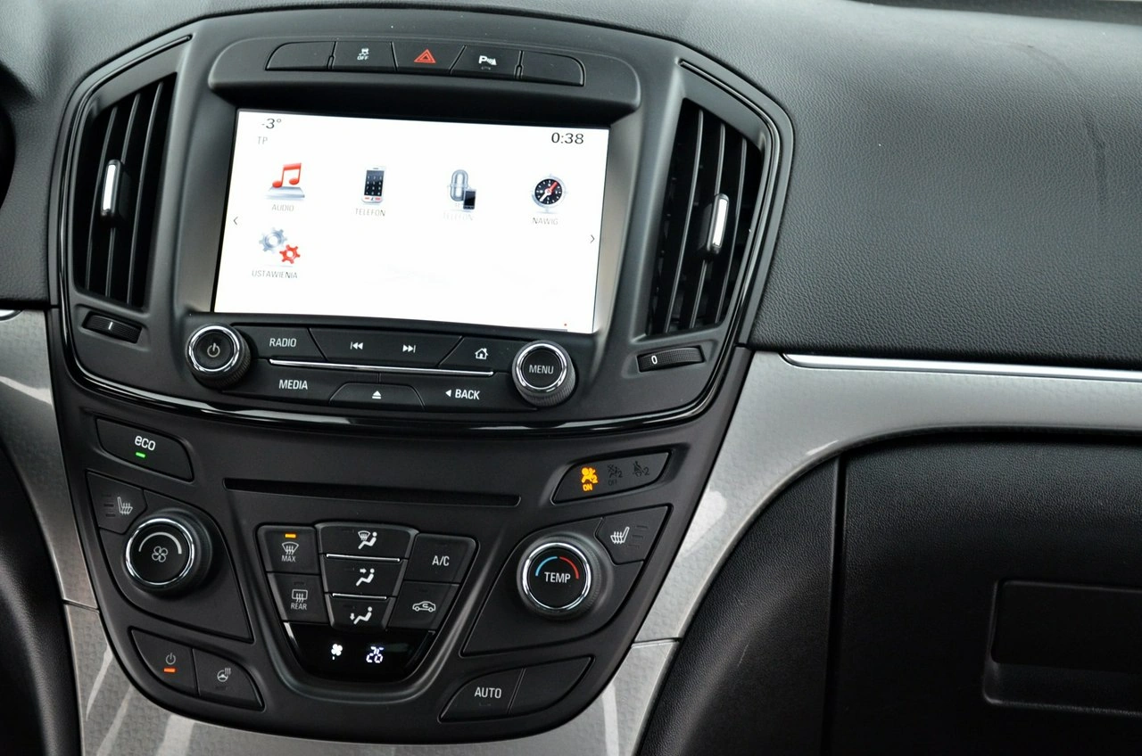 Opel Insignia - Zdjęcie 21