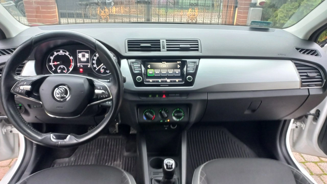 Skoda Fabia - Zdjęcie 10