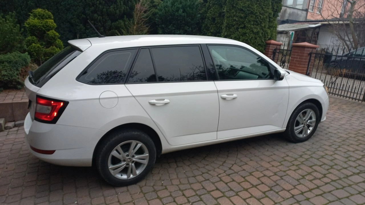 Skoda Fabia - Zdjęcie 24
