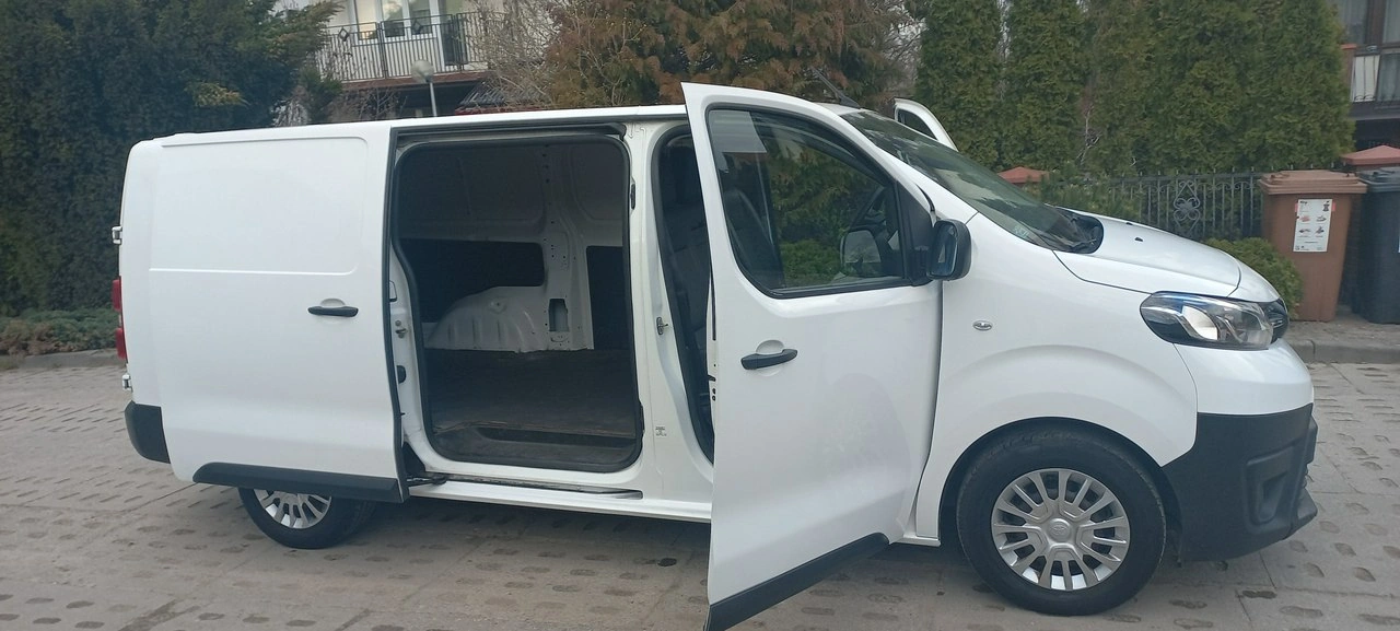 Toyota ProAce - Zdjęcie 22