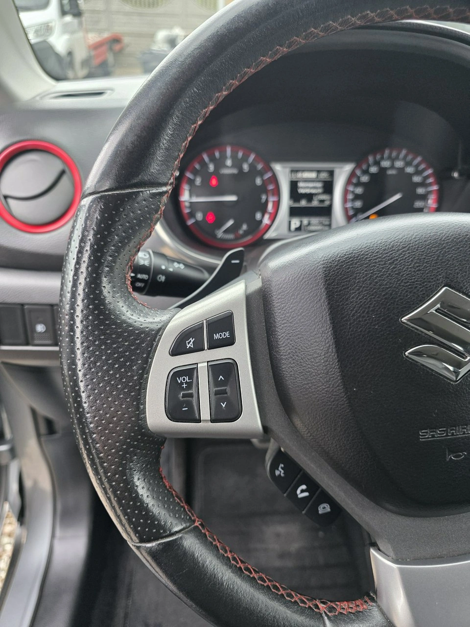 Suzuki Vitara - Zdjęcie 11