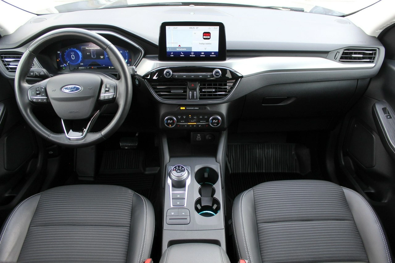 Ford Kuga - Zdjęcie 10