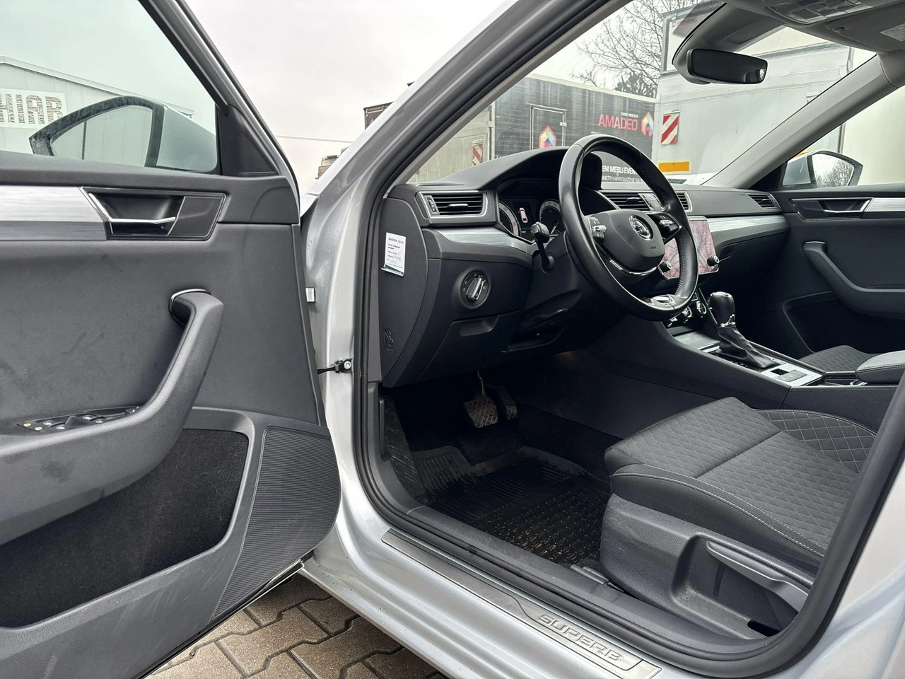 Skoda Superb - Zdjęcie 9