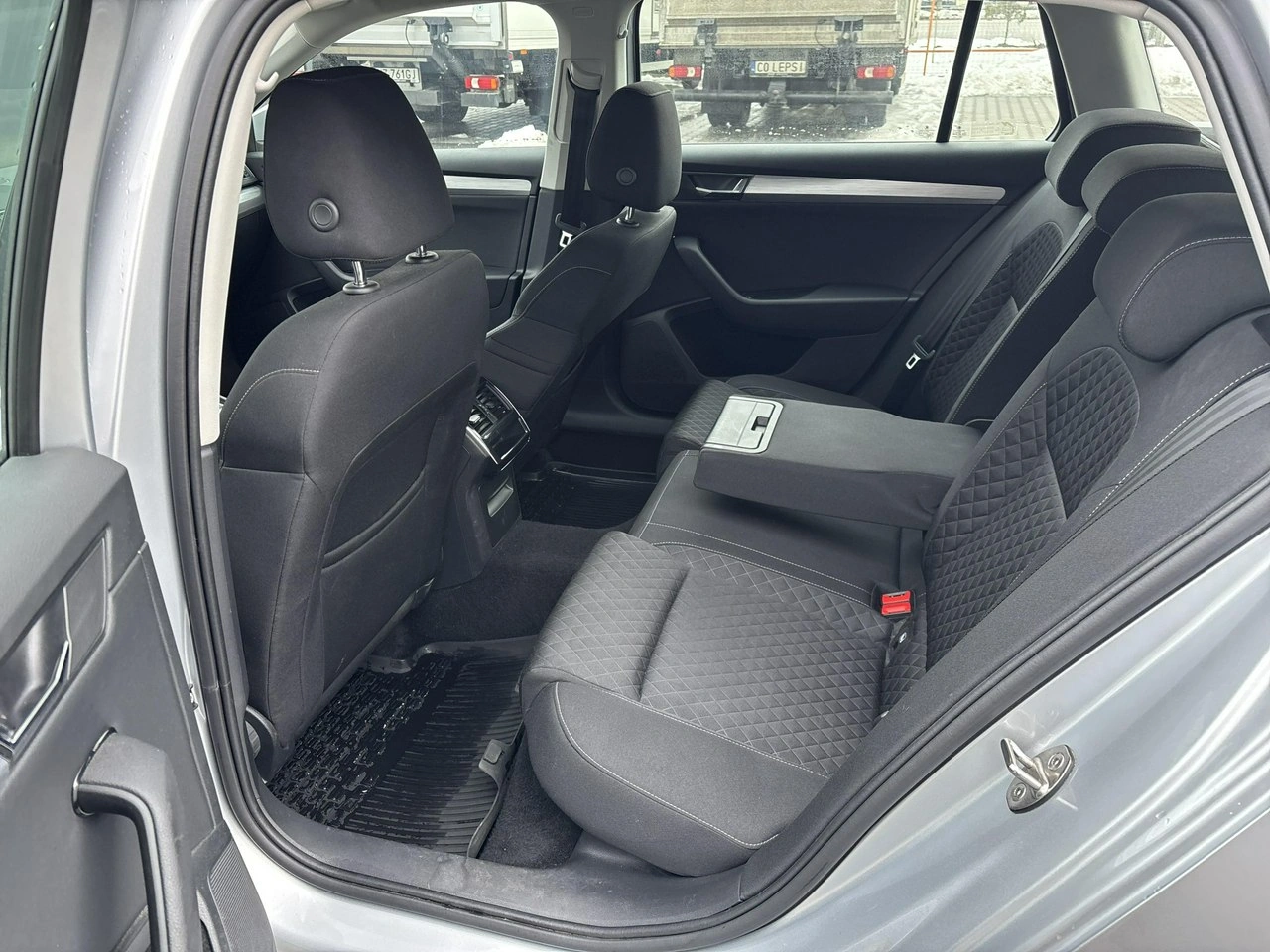 Skoda Superb - Zdjęcie 11